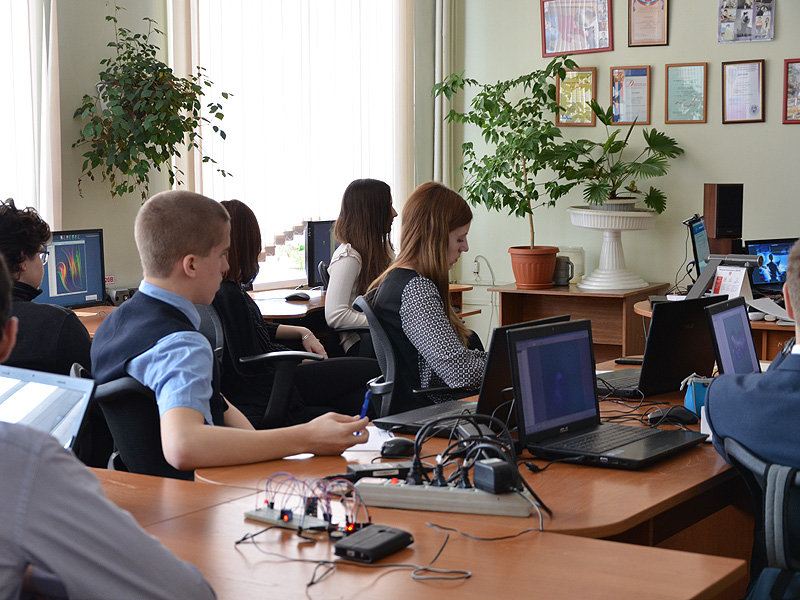 На ежегодной НПК. Секция информатики и робототехники.jpg